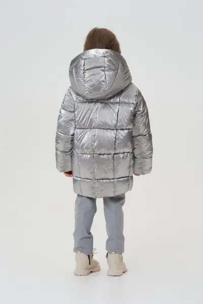 Куртка объемная с капюшоном — изображение 4