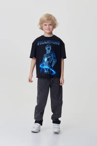 Футболка оверсайз с неоновым принтом — изображение 5