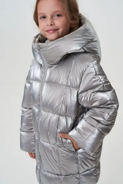 Куртка объемная с капюшоном — изображение 6