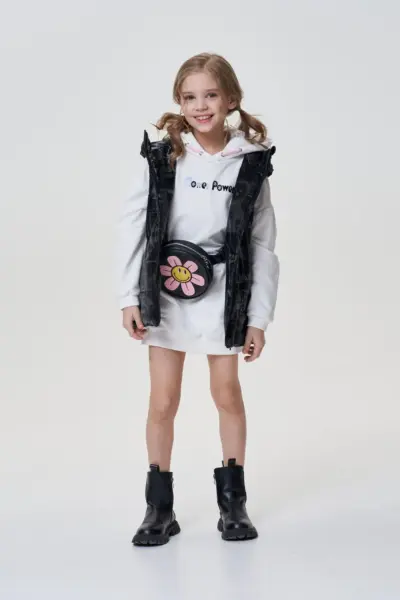 Жилет на синтепоне, принт "мишки" — изображение 6