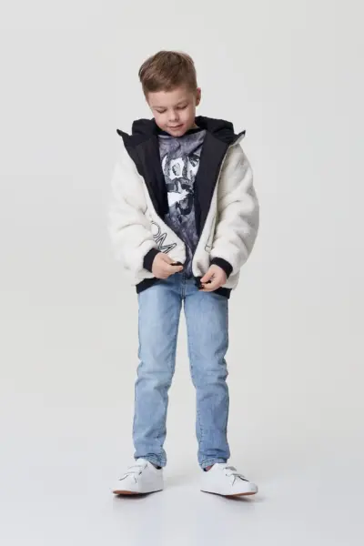 Куртка-бомбер из меха с декором — изображение 3