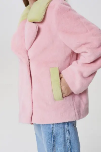 Куртка из искусственного меха комбинированная — изображение 6