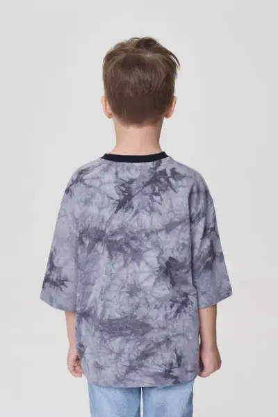 Футболка оверсайз с принтом — изображение 3