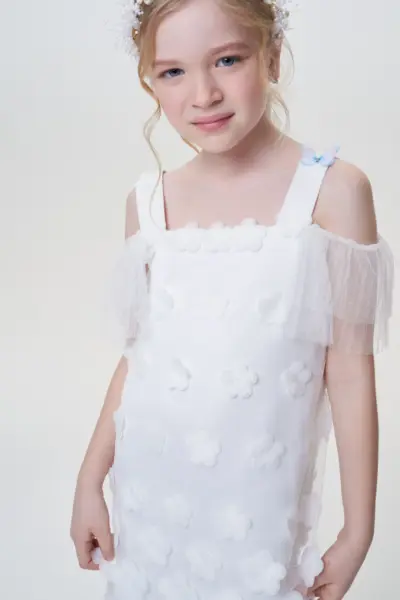 Платье нарядное с 3D-цветами — изображение 5