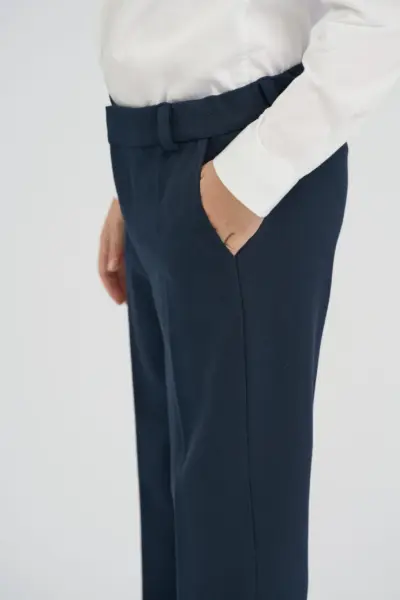 Брюки костюмные нарядные — изображение 6