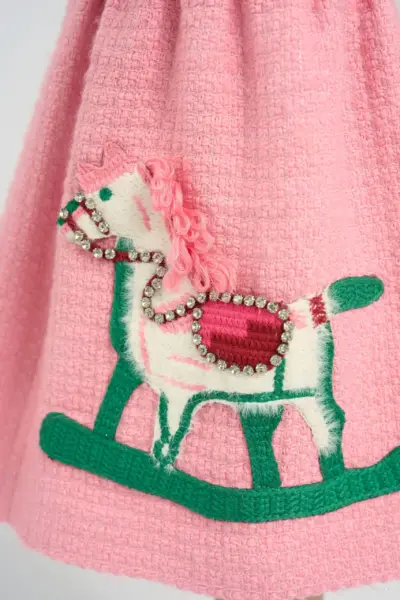 Платье с аппликацией — изображение 9