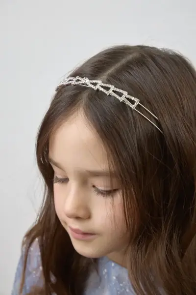 Ободок для волос "Бант со стразами" — изображение 2