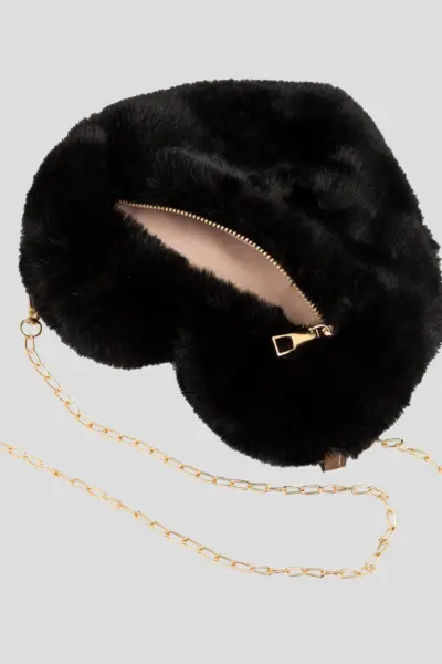 Сумка меховая в форме сердца — изображение 4