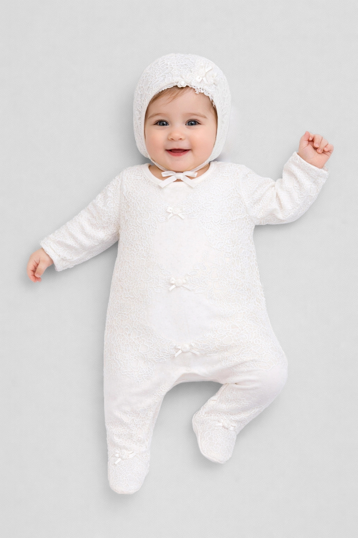 1691.43 Комплект с кружевом (комбинезон, чепчик) — изображение 1