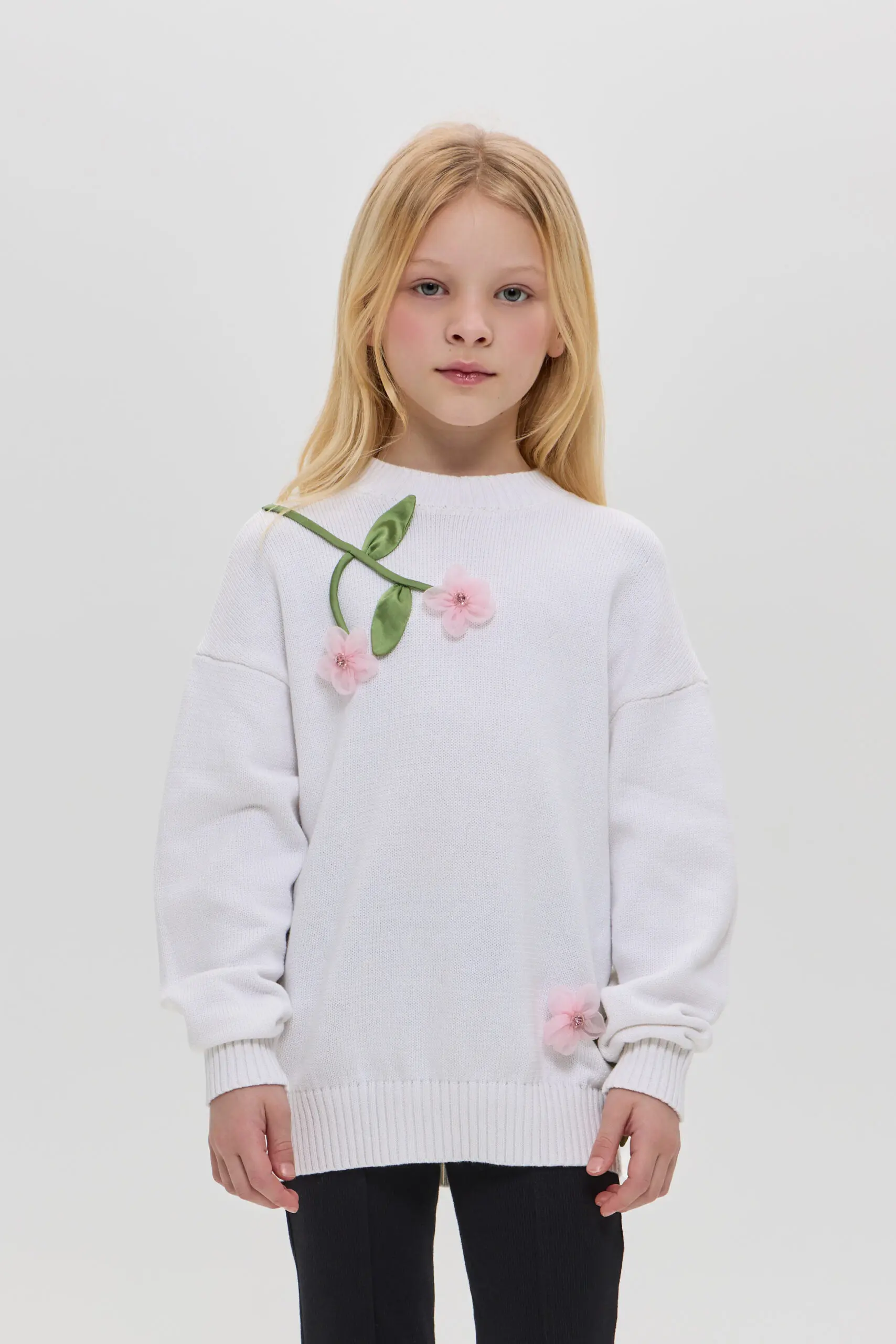 21.126_Choupette (1) Свитер с декором — изображение 1