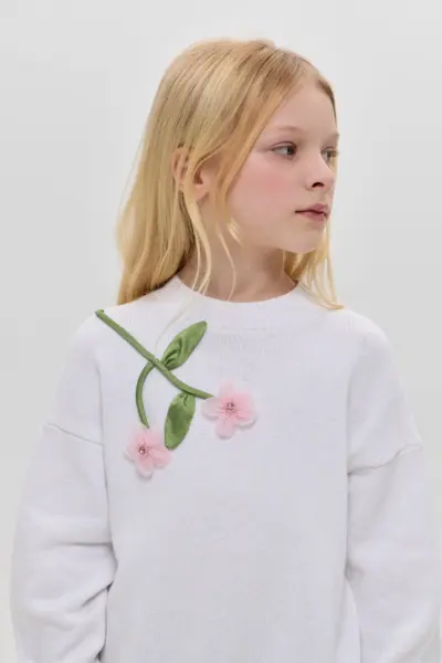 Свитер с декором — изображение 8