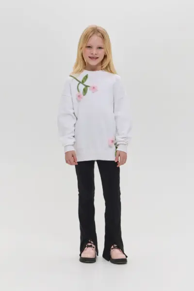 Свитер с декором — изображение 4