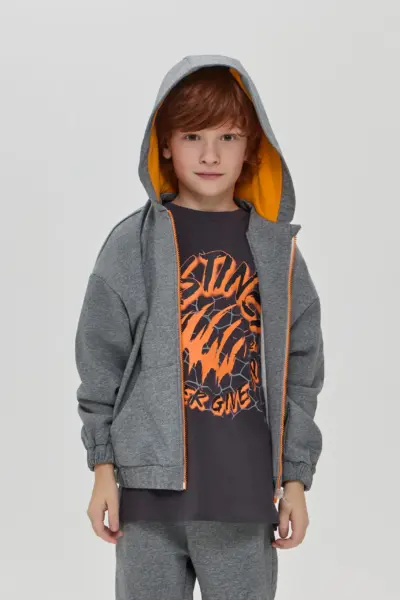 Костюм трикотажный (толстовка и брюки) — изображение 9