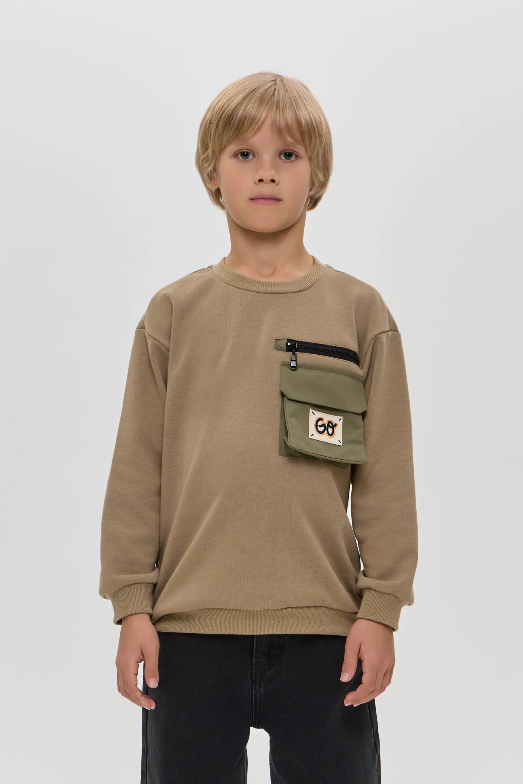 27.127_Choupette (11) Свитшот с карманом — изображение 1