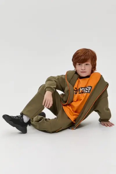 Костюм из футера (толстовка и брюки) — изображение 16