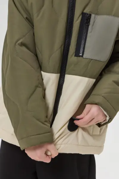 Куртка стеганная на синтепоне — изображение 11