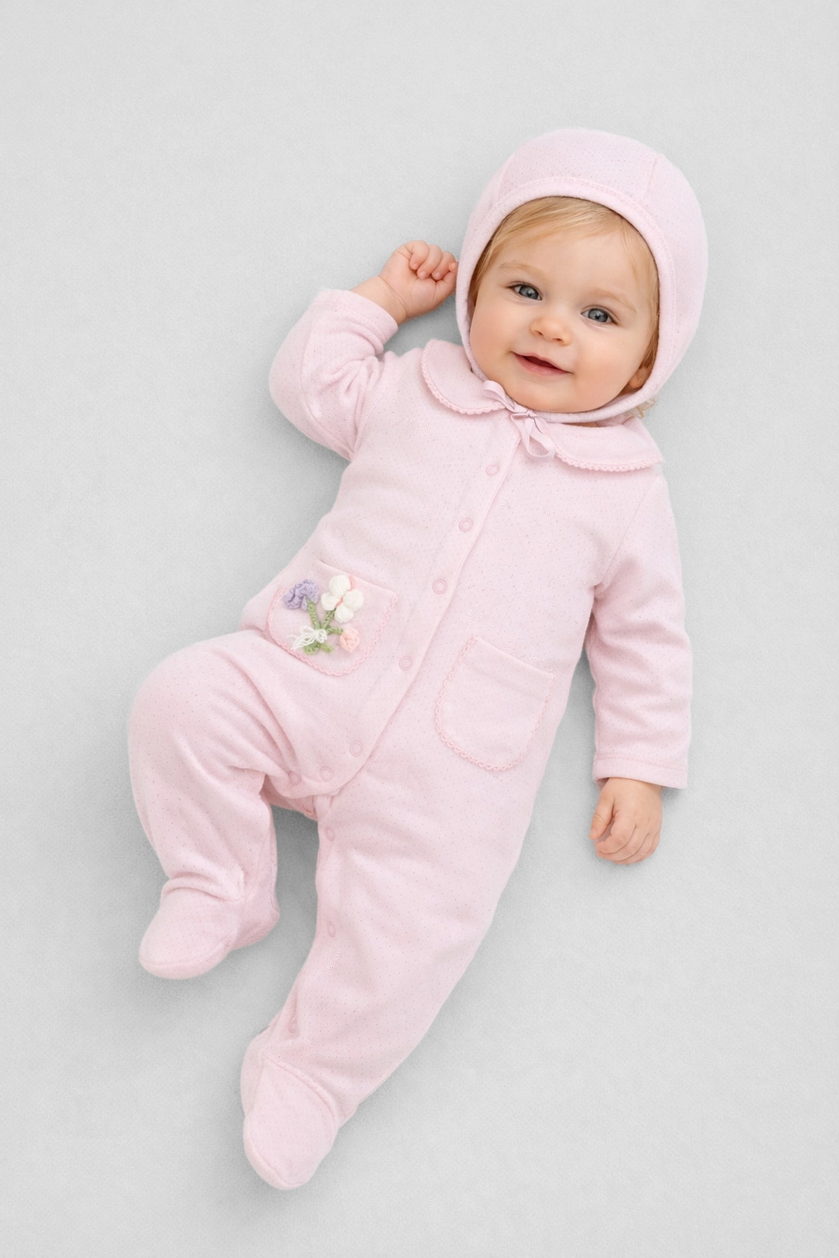 1789.43 Комбинезон нарядный в комплекте с чепчиком — изображение 1