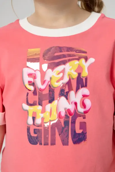 Футболка укороченная с принтом — изображение 7