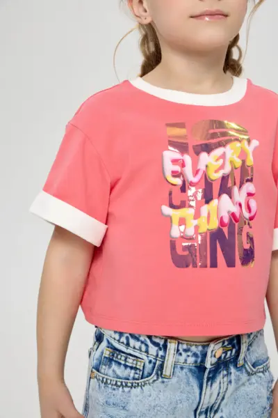 Футболка укороченная с принтом — изображение 8