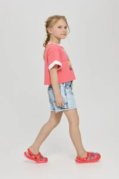 Футболка укороченная с принтом — изображение 5