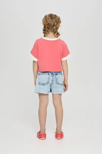 Футболка укороченная с принтом — изображение 6