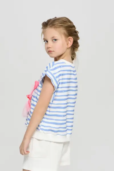 Футболка с объёмным декором — изображение 3