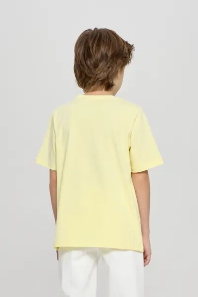 Футболка с декором — изображение 4