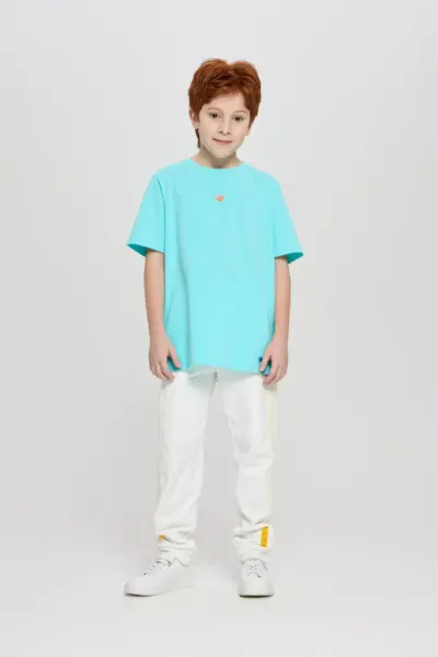 Футболка с декором — изображение 4