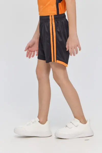 Шорты спортивные с полоской — изображение 3