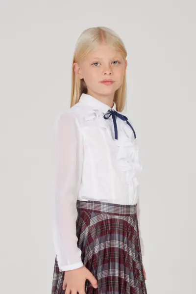 Блузка нарядная с оборками — изображение 2