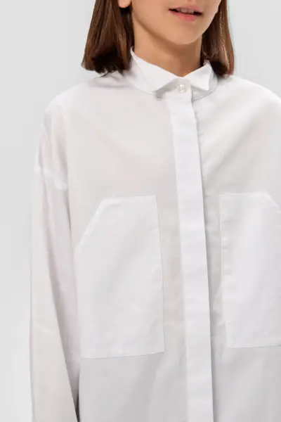 Блуза оверсайз с накладными карманами — изображение 7