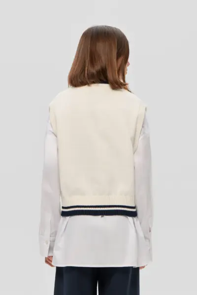 Жилет вязаный — изображение 3