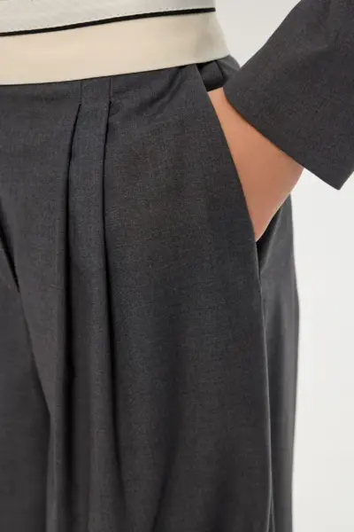 Брюки широкие с корсажным поясом — изображение 9