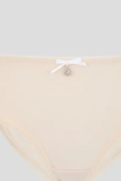 Топ и трусы с кружевом — изображение 4