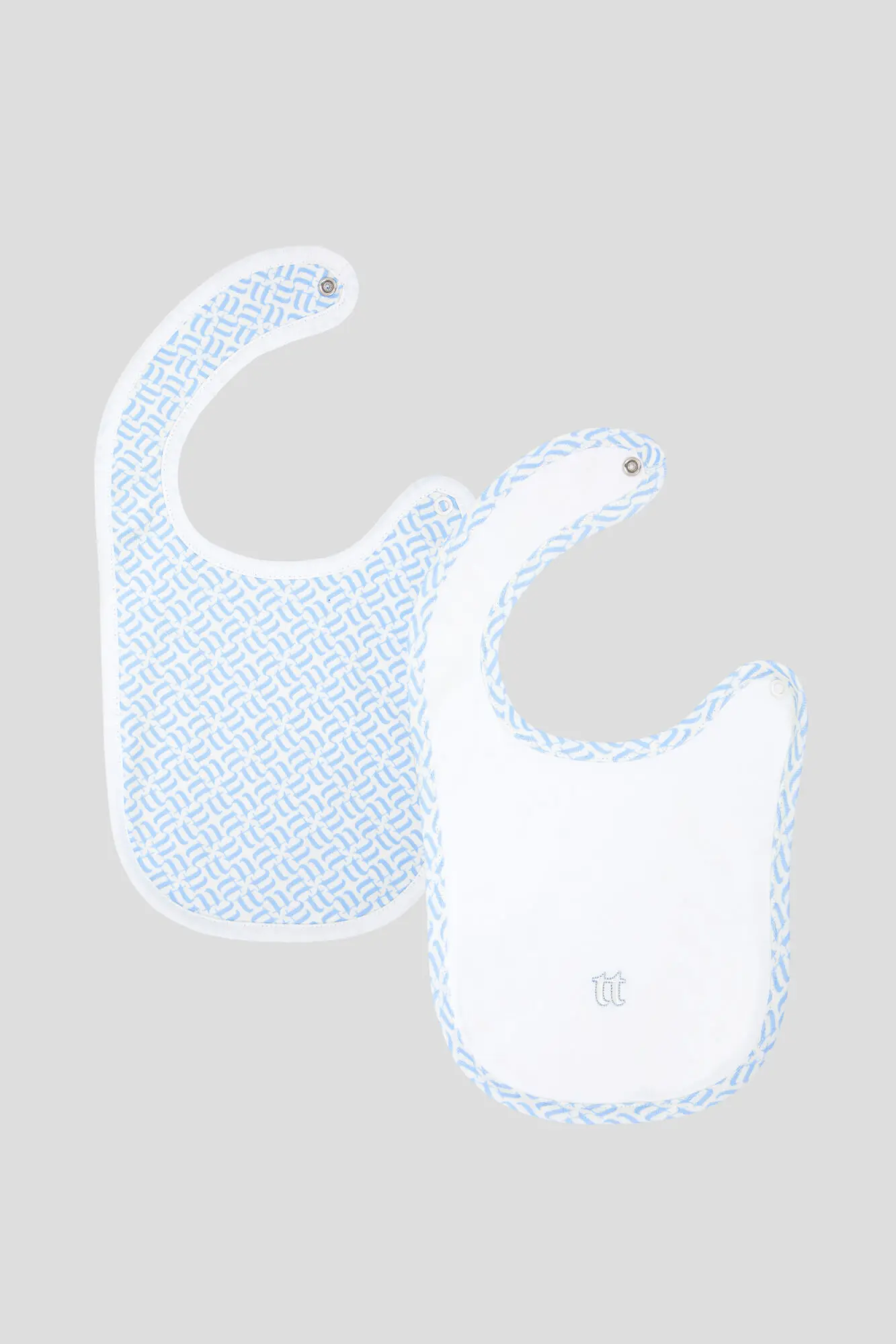 685.07 (1) Слюнявчики (2 шт) — изображение 1