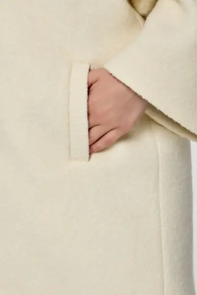 Пальто демисезонное — изображение 10