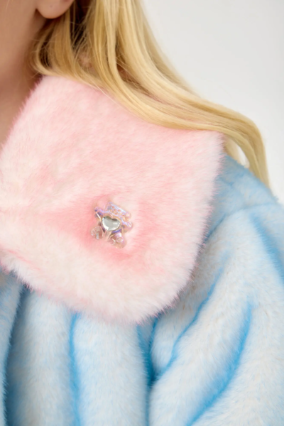 Пальто из искуственного меха с сумочкой, на синтепоне — изображение 12