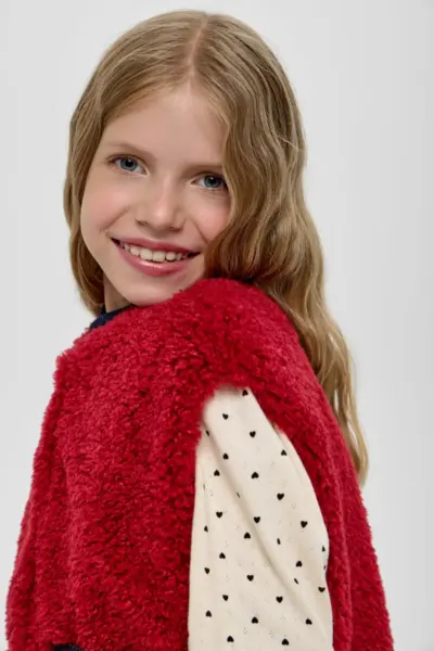 Жилет меховой — изображение 14