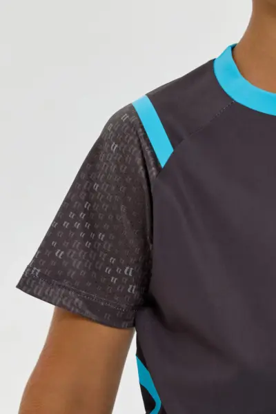 Футболка спортивная с принтом — изображение 12