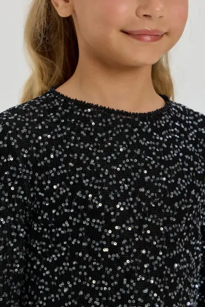 Блузка нарядная с пайетками — изображение 7