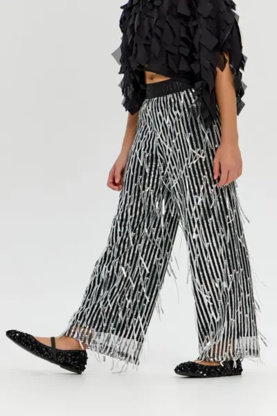 Брюки нарядные с пайетками — изображение 3