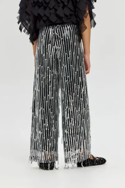 Брюки нарядные с пайетками — изображение 4