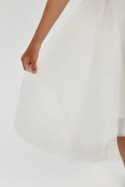 Платье с пышными рукавами — изображение 12