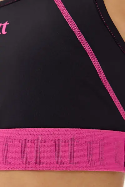 Топ спортивный с фактурной резинкой — изображение 11