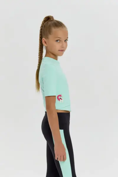 Футболка спортивная укороченная — изображение 3