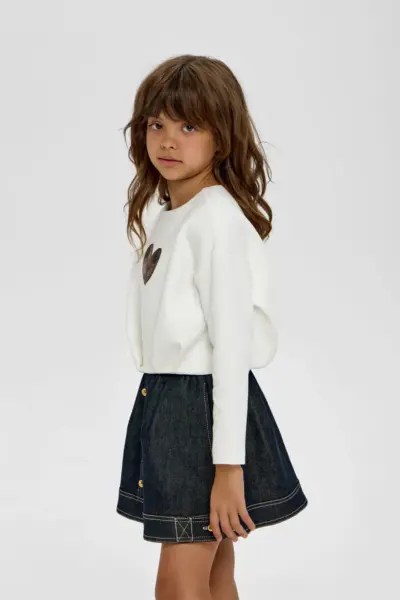 Лонгслив укороченный с декором — изображение 4