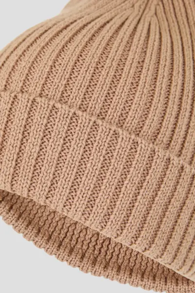 Шапка вязаная — изображение 3