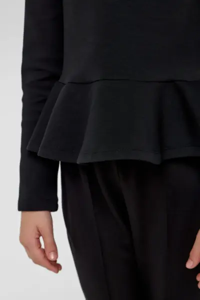 Лонгслив с баской — изображение 9