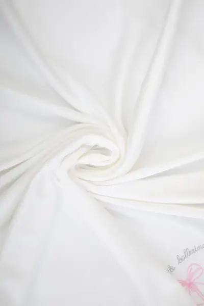 Одеяло-пеленка с вышивкой — изображение 3