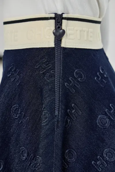 Юбка джинсовая с тиснением — изображение 9